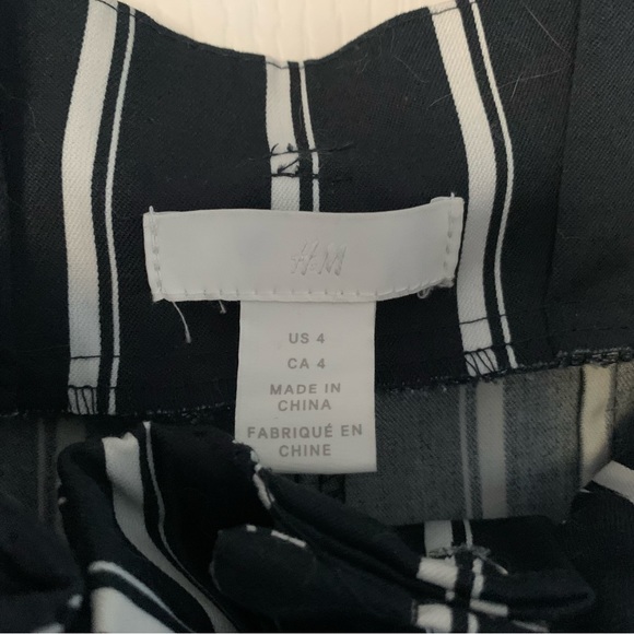 H&M Women’s Navy Paper Bag Trousers - Picture 3 of 4